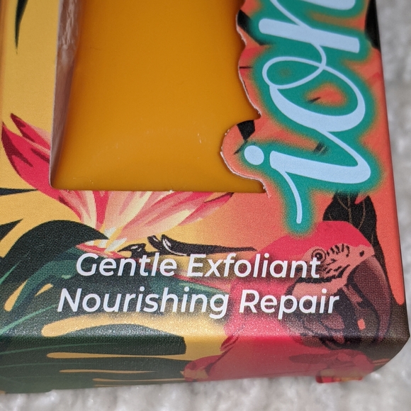 NEW! Ioni Honey Scented Lip Scrub - Picture 5 of 5